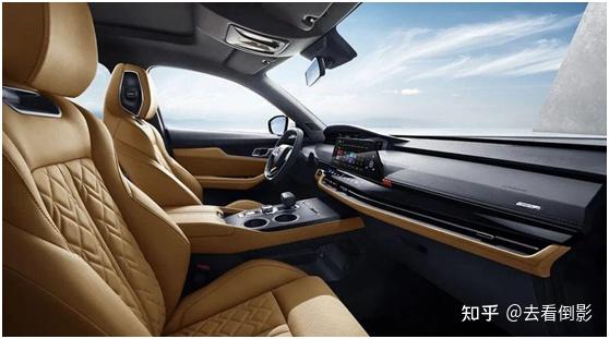 长安uni-k的内饰部分以时尚,轻奢风格为主,恰如"vision-v"之v(victory