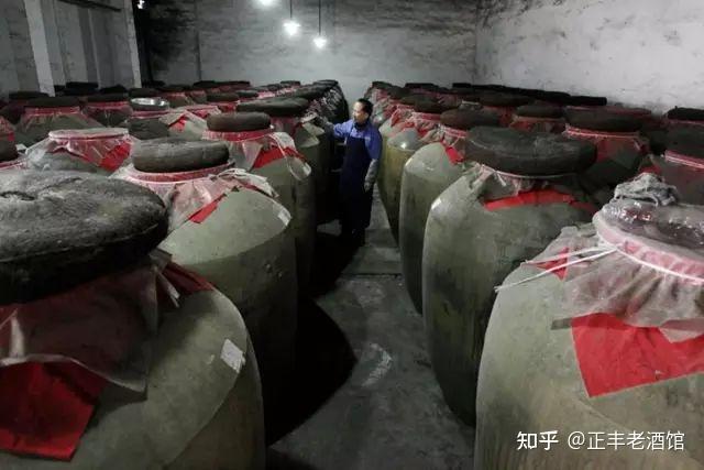 一文看懂白酒酿造全过程，这下终于知道白酒是怎么酿造出来的了！ - 知乎