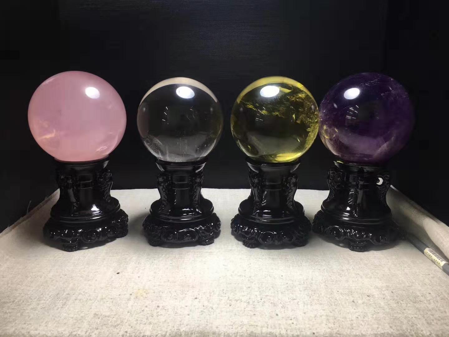 水晶球的寓意和功效有哪些 水晶球的作用你了解多少 知乎 水晶球的寓意和功效有哪些 水晶球的作用你了解多少 知乎