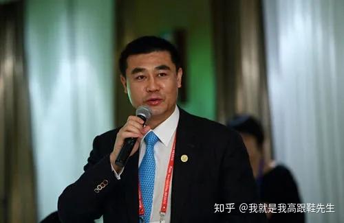 深圳“黑老大”的百亿金控帝国：保安出身，2000元干到350亿，控制3家上市