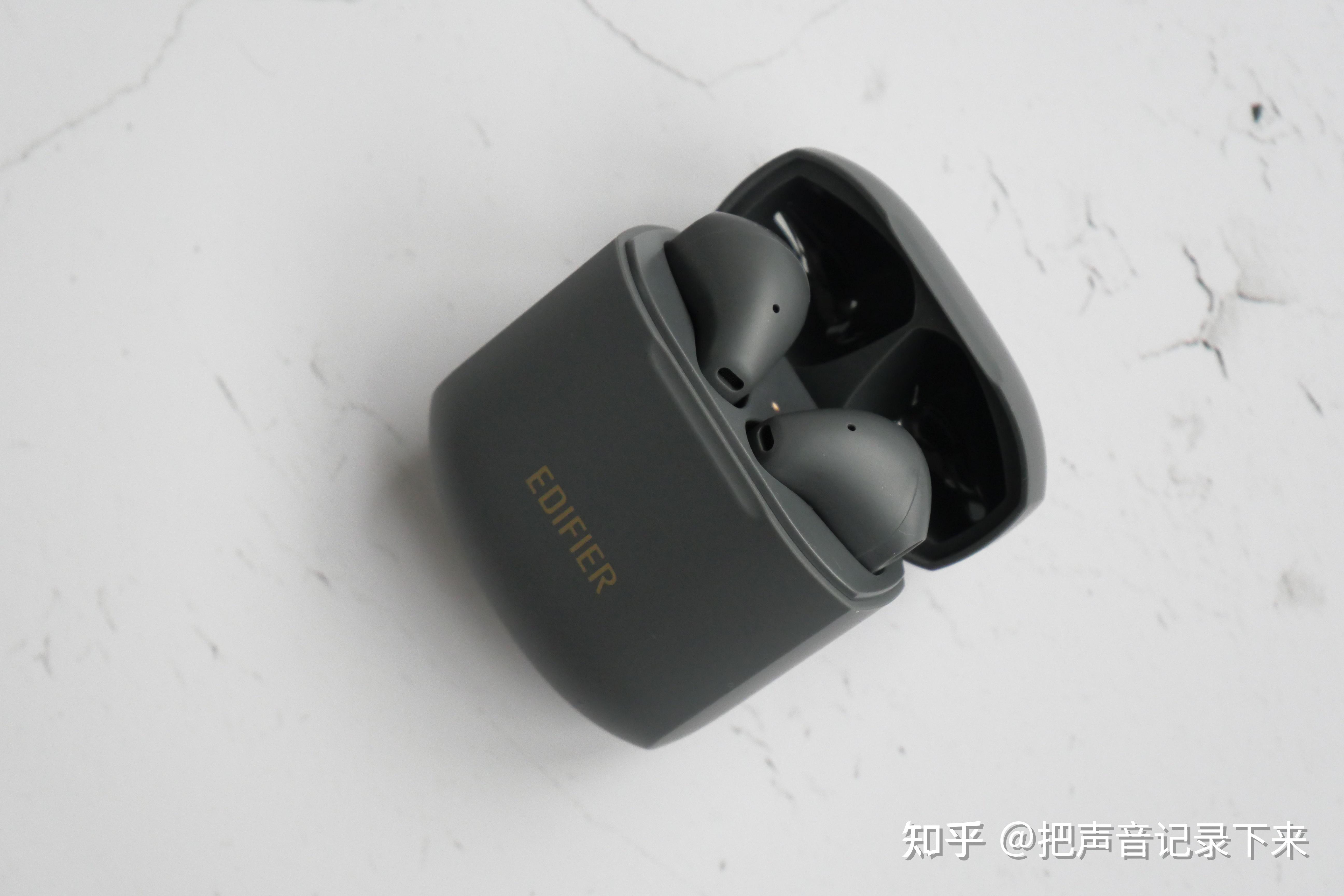 漫步者lollipodsplus半入耳式真无线耳机上手简评