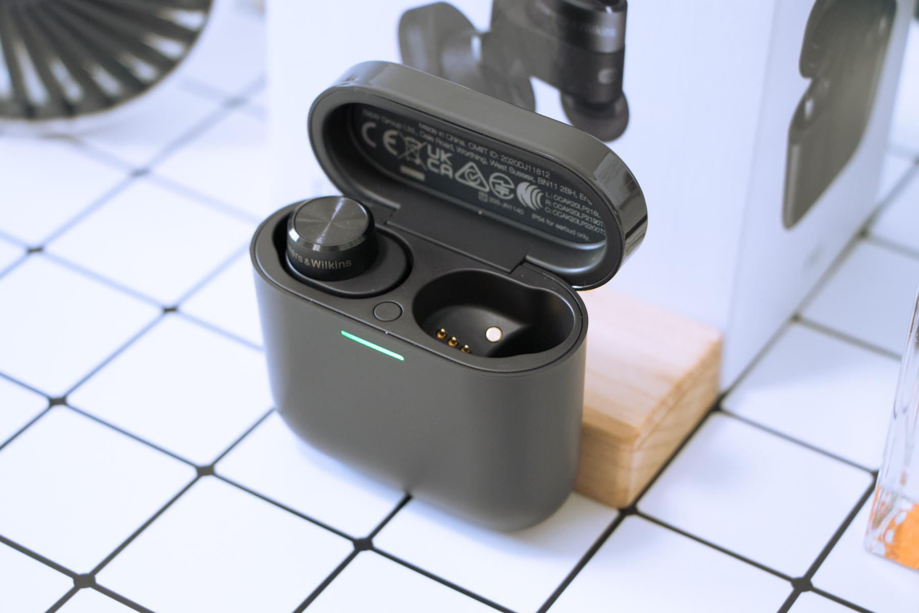 宝华韦健pi5评测生来高贵真无线耳机的hifi音质还得看大厂