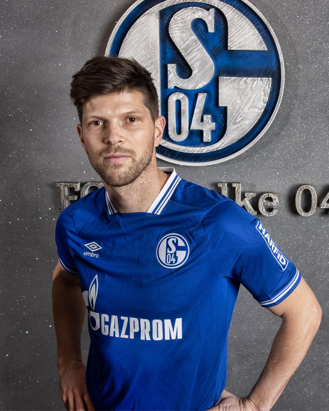 临近退役的亨特拉尔决定去拯救自己的沙尔克04