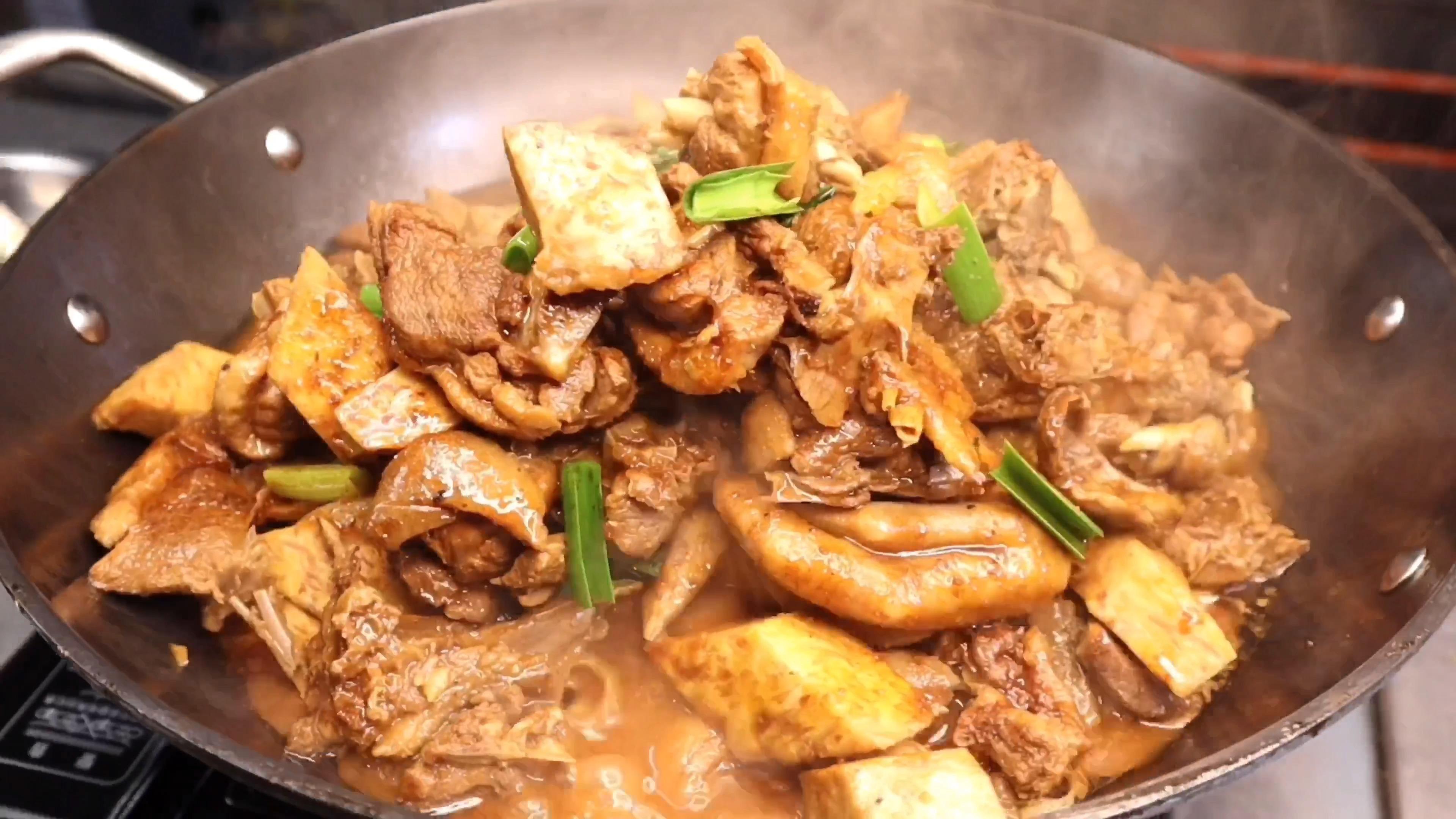 「学到了」分享一道经典版的粤菜芋泥香酥鸭传统