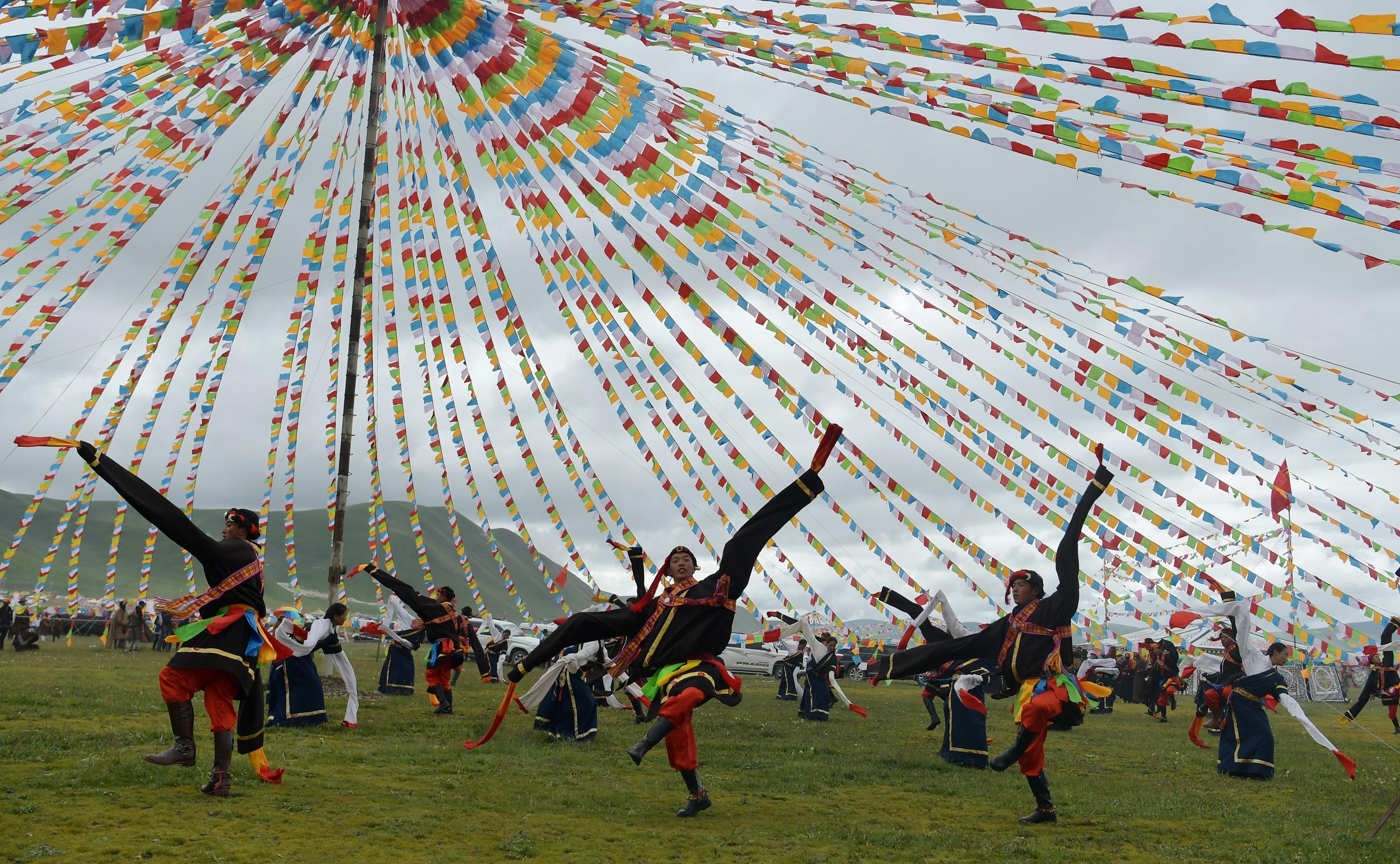 世界之巅的圆舞——藏族锅庄 - 知乎