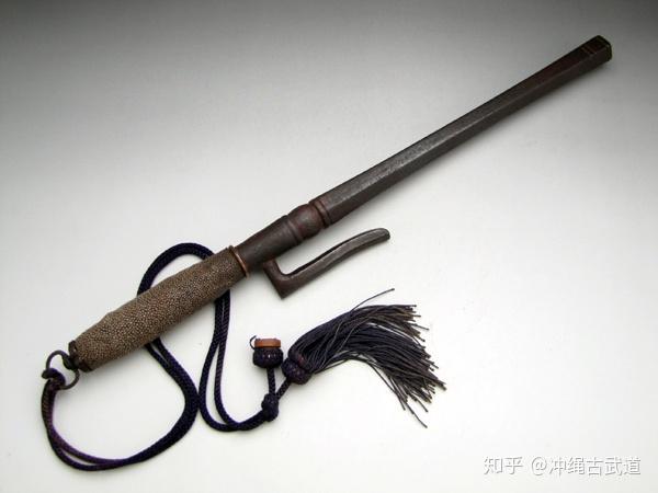 关于源自日本捕快的武器的观点
