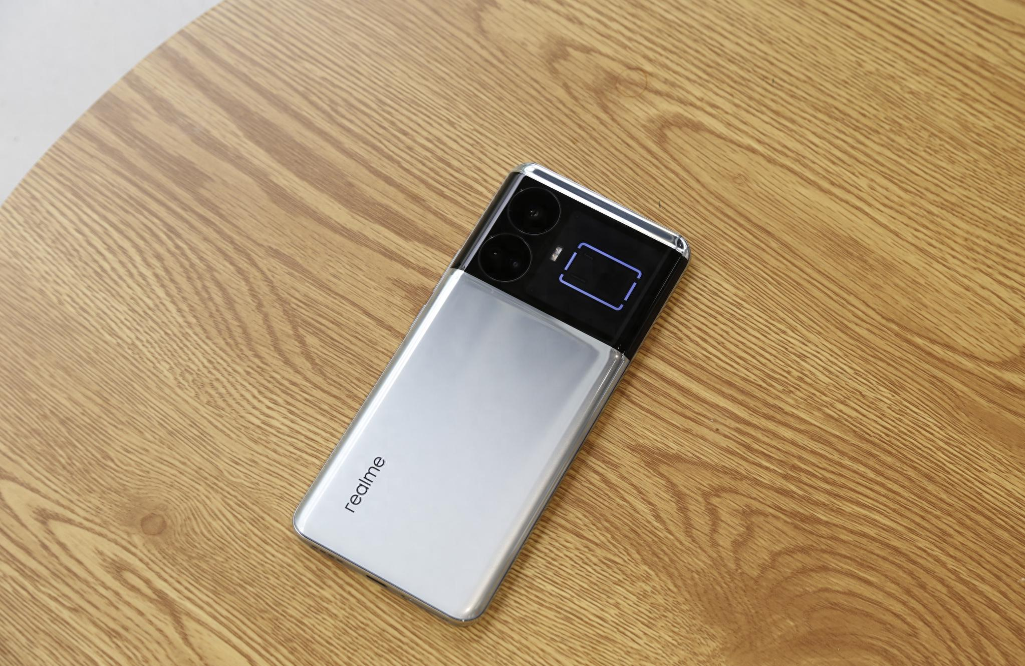 vivo2022新机图片