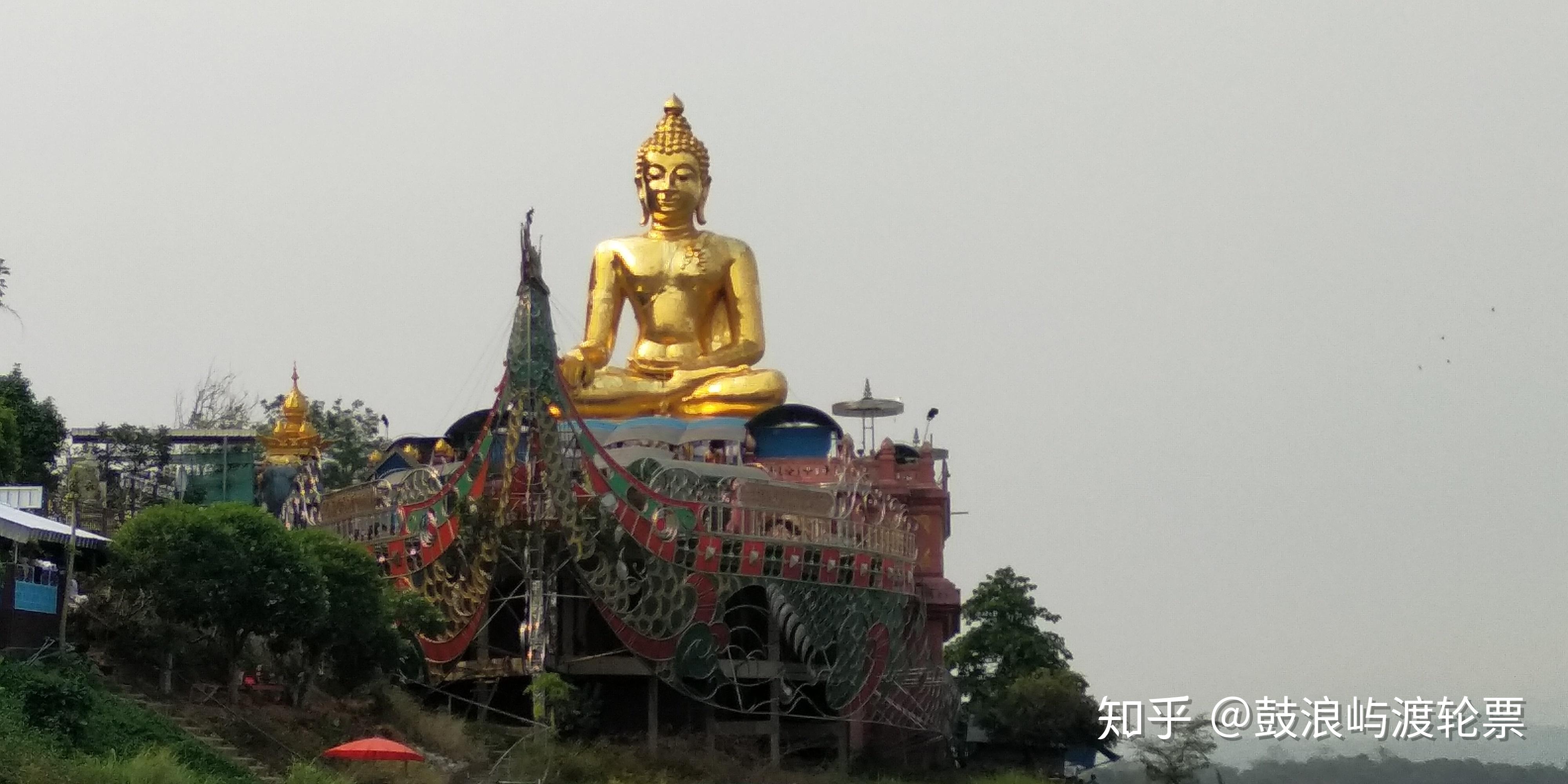 湄公河邊露天大佛緬甸賭場泰緬邊境之泰國國門清萊夜市老撾還有清萊皇