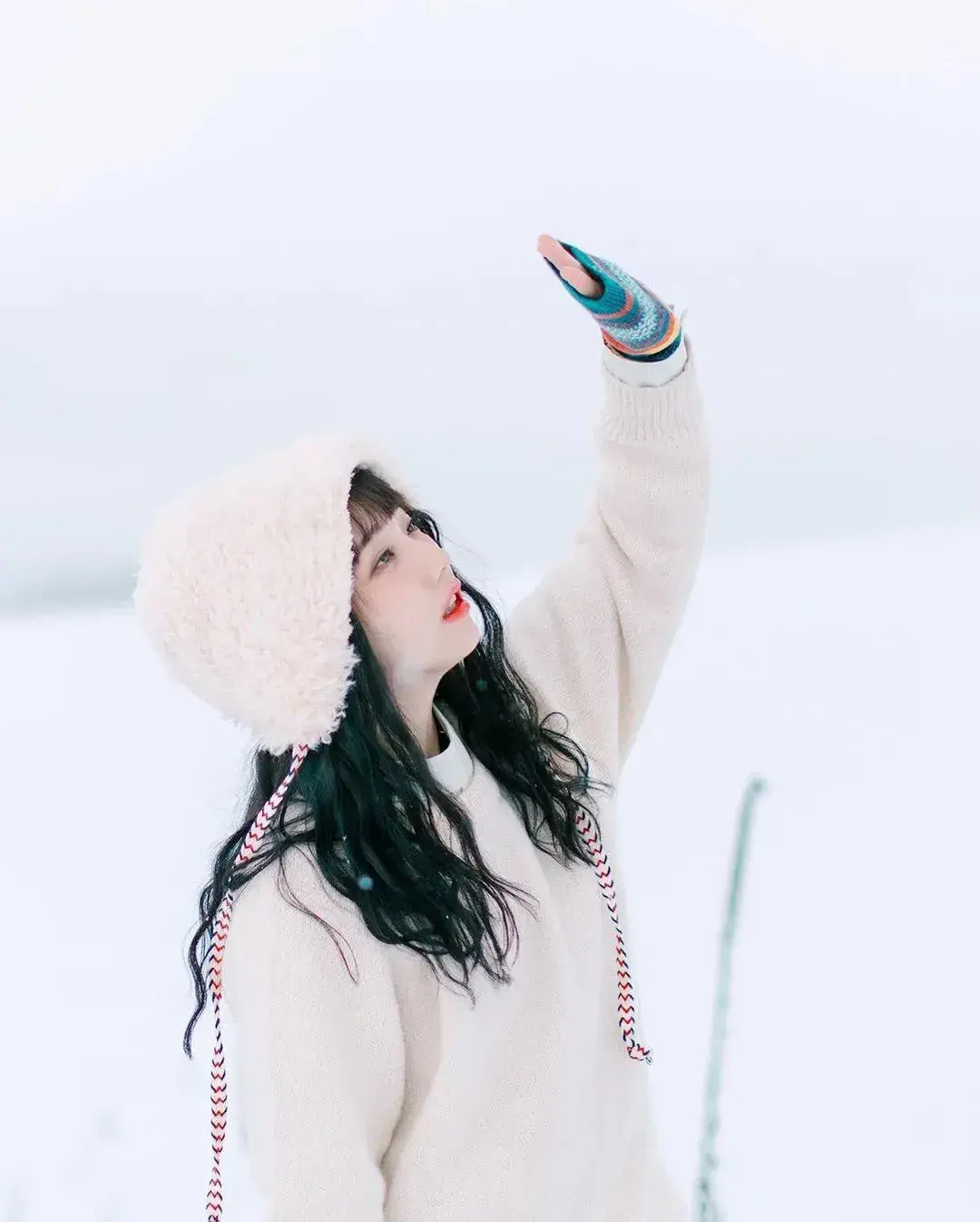 08i_snap_u仰头看雪也可以完美地避开双下巴,如果侧脸轮廓不明显,没