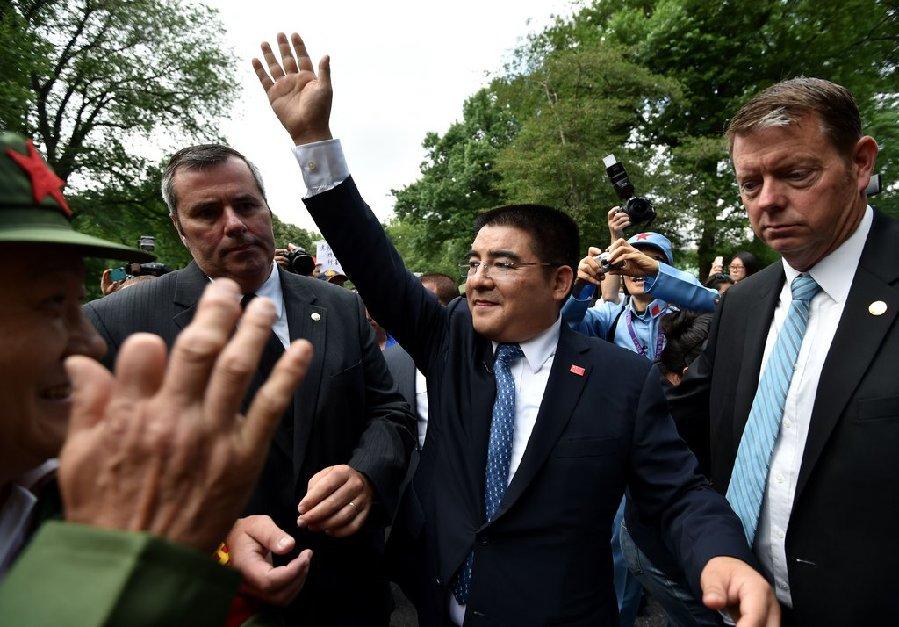 陈光标们的慈善底裤到底羞了谁的脸 知乎