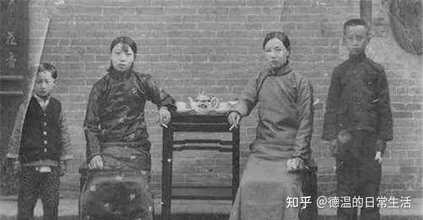 臭名昭著的大地主刘文彩62岁因疯致死后人如今怎么样了