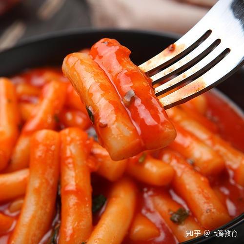 美味鸡爪年糕配方 v2-93941375b37c57f879adacb4b35efd09_r.jpg