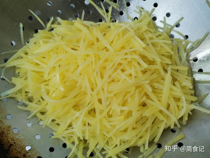 炒土豆丝的热量 v2-93d07dd9f2df6086937132e85be53065_r.jpg