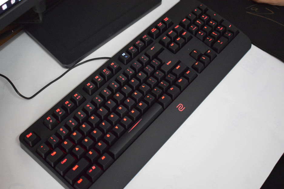 玩守望先锋csgo求推荐一个用起来带感的键盘预算1000左右