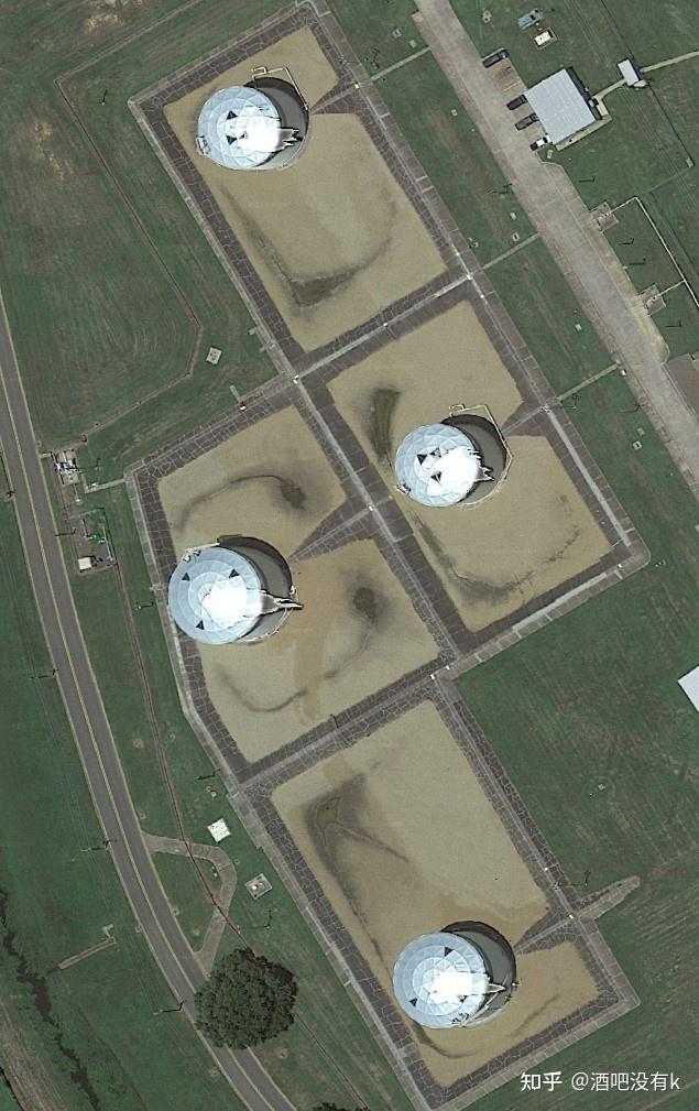 巴克斯代爾空軍基地衛星影像圖衛星圖來源:google earth(下同)-比例尺