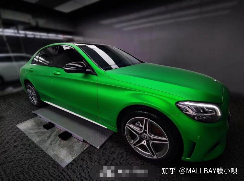 膜呗改色案例奔驰c级改色亚光金属绿你活力的样子真美