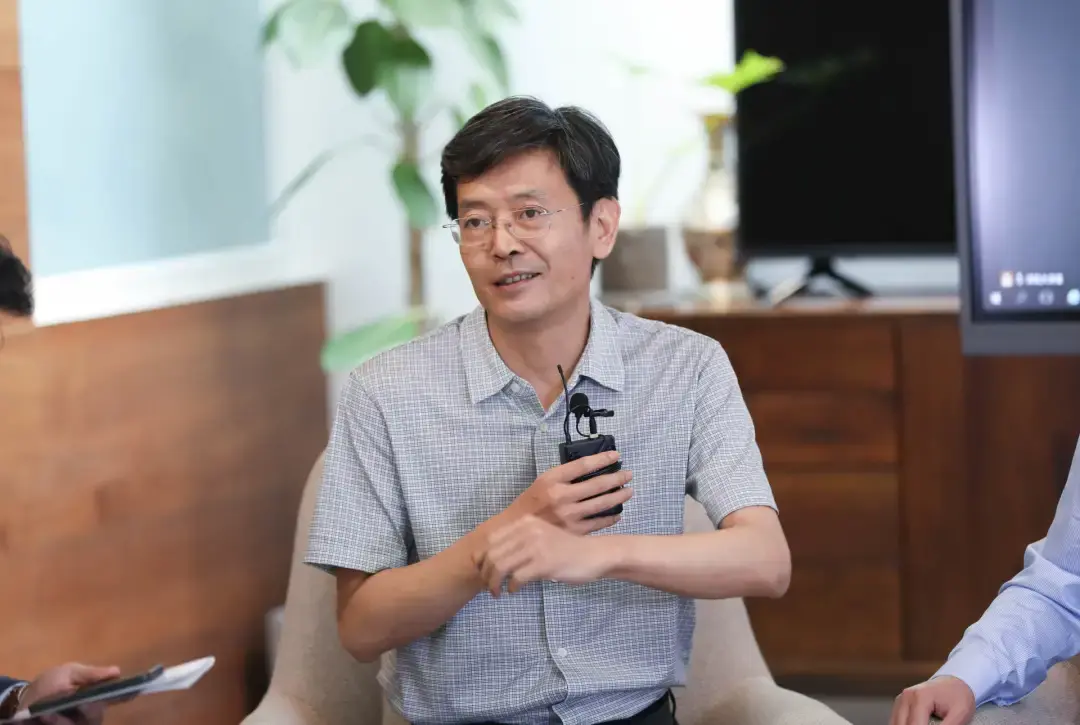 北京市尚权律师事务所创始人张青松王兆峰律师提出,刑事律师作为法律