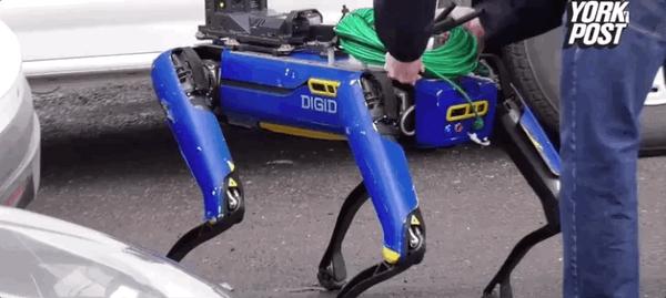 黑镜来了波士顿动力机器狗上岗纽约警局蹦蹦哒哒出街执法