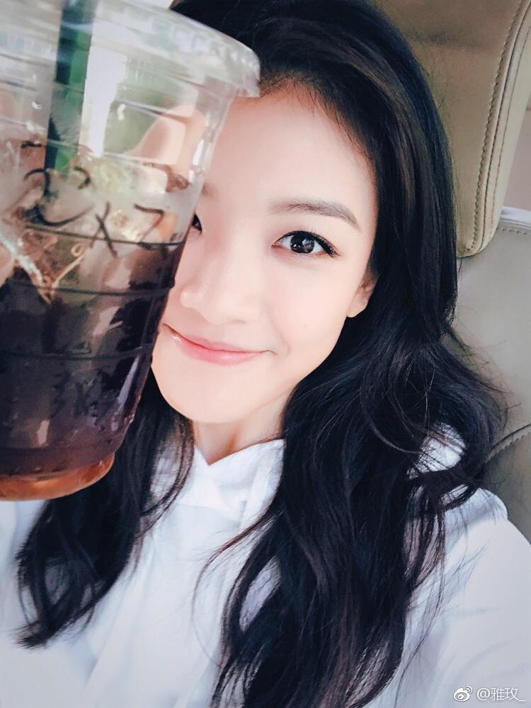 说到大气长相张翰签的新人张雅玫有人认识吗
