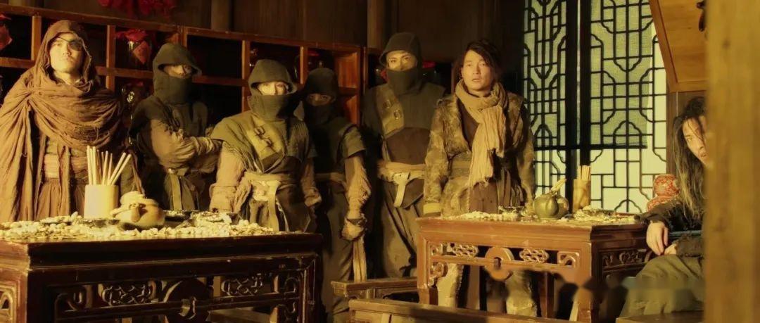 看了灯下不黑我连发感慨终于有一部像样的麻匪电影了