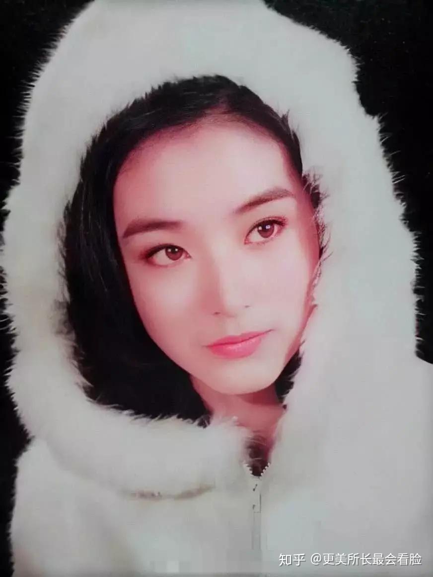 如何分析林青霞的长相?