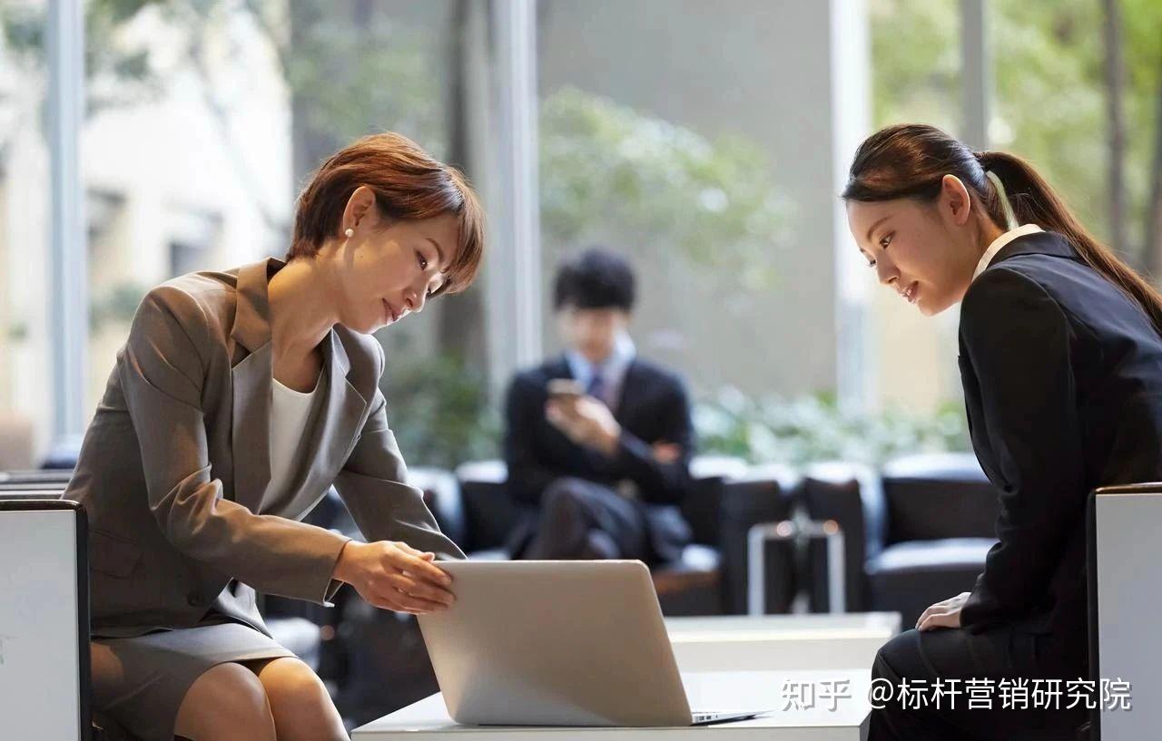 实体店经营获客技巧,如何让1个老顾客介绍8个新顾客? - 知乎