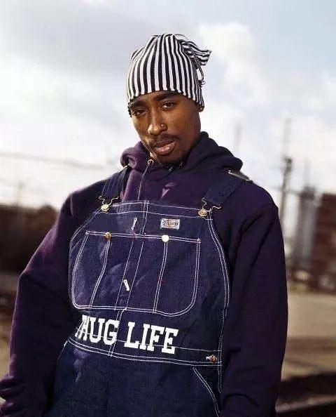 去世24年的说唱巨匠2pac 为什么值得respect?