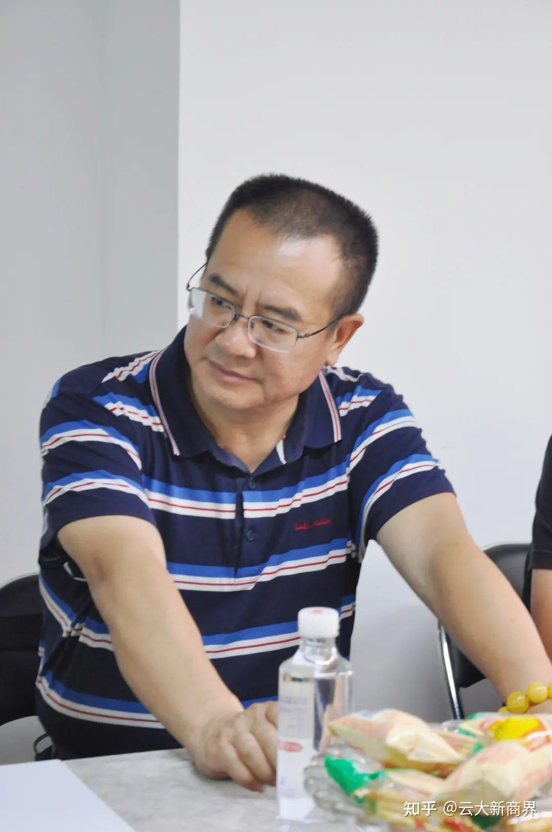 (按从左至右顺序)▲17班廖忠胜 17班向荣虎 18班陈祖靖 17班徐立华