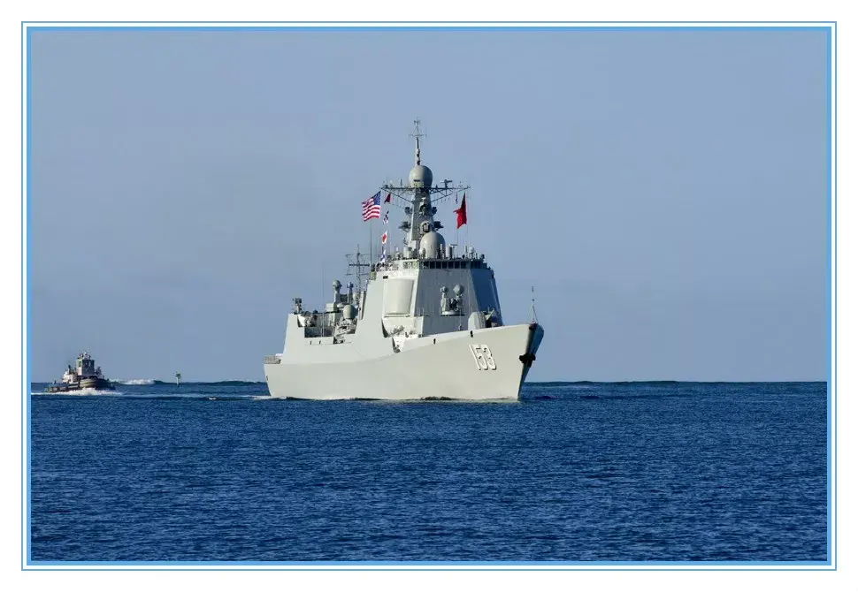 2016年6月29日,中国海军驱逐舰"西安"号驶入珍珠港,准备参加美国主导