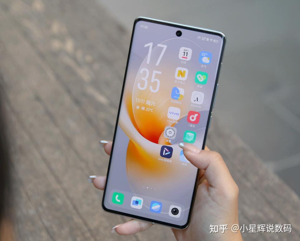 100倍变焦旗舰突降至3437元,16gb 256gb 120w快充,vivo太猛了