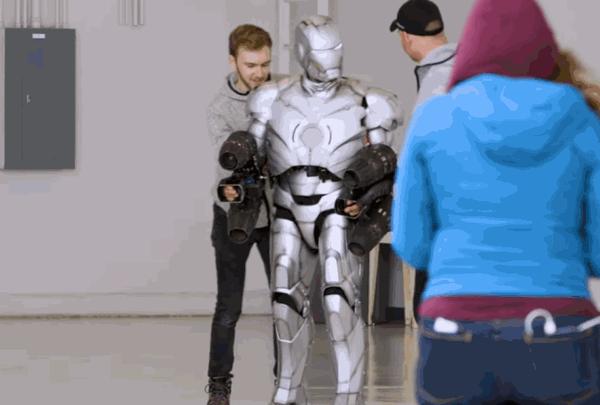 国外老爷爷打造的钢铁侠mark2这样的还原度可以打几分