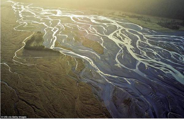 河流的形态 - 知乎