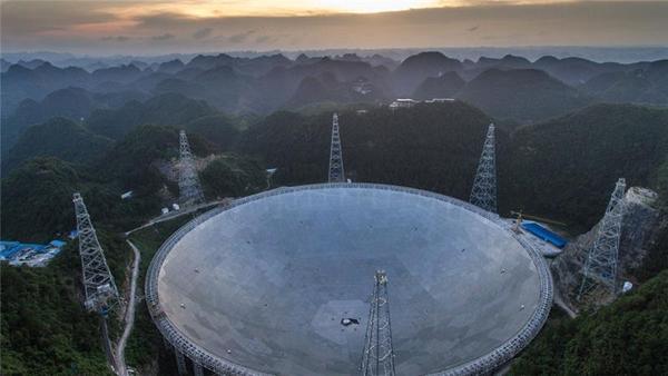 如何评价中国天眼开启地外文明探索?真能探测到外星人信号吗?