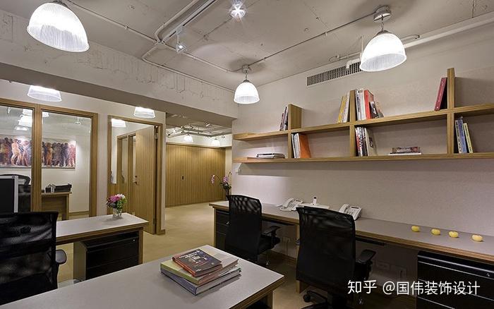 如何使小型办公空间变大一些 - 知乎