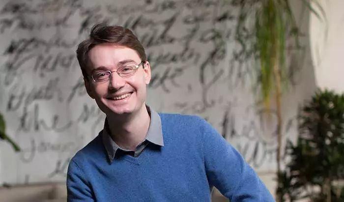 Vee是什么意思 v2-961d474db20a96683f17ceb6267f66c7_1440w.jpg?source=172ae18b