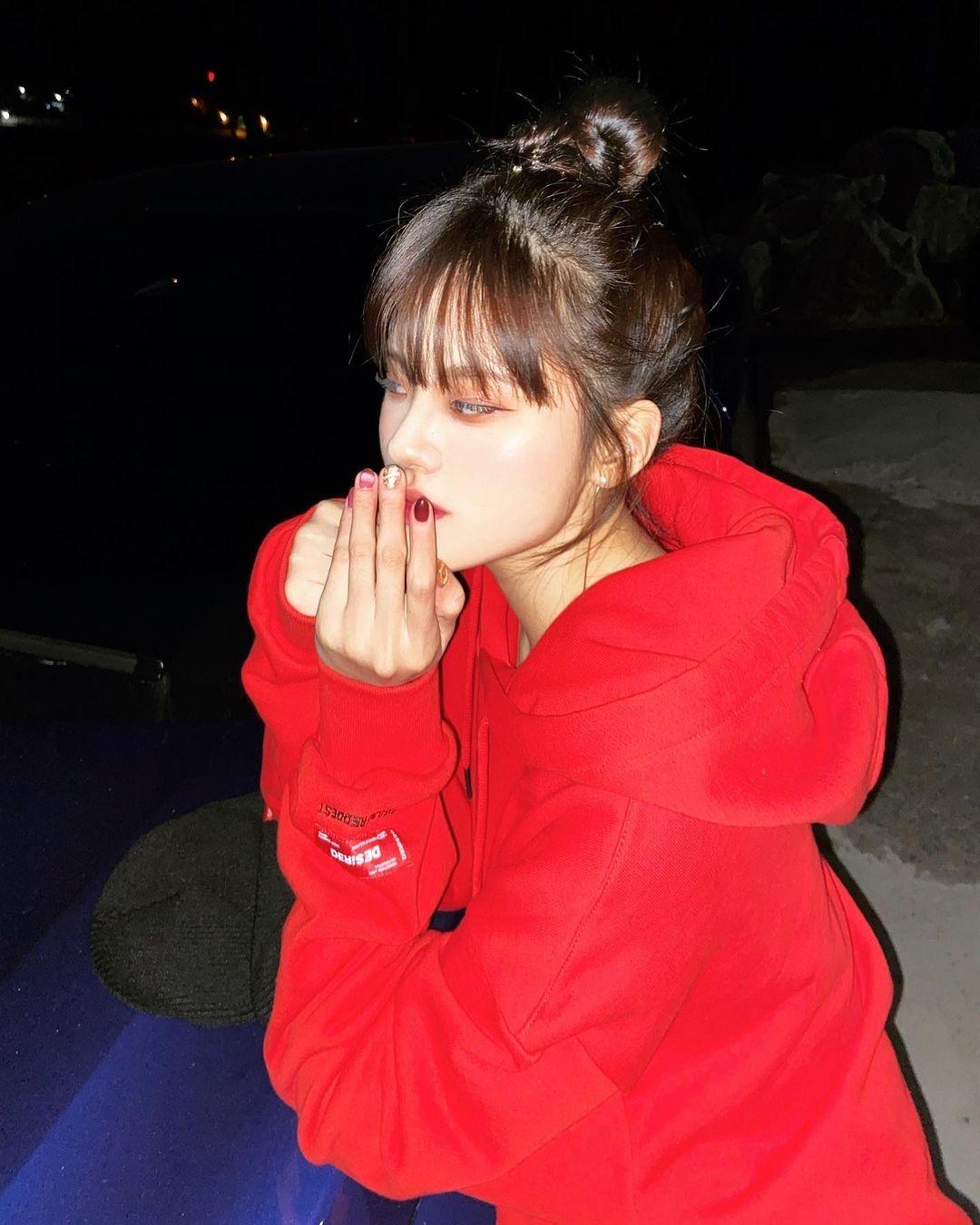 最新ins博主推荐 v2-963eb23514efdd85266eafbe2a20557d_r.jpg