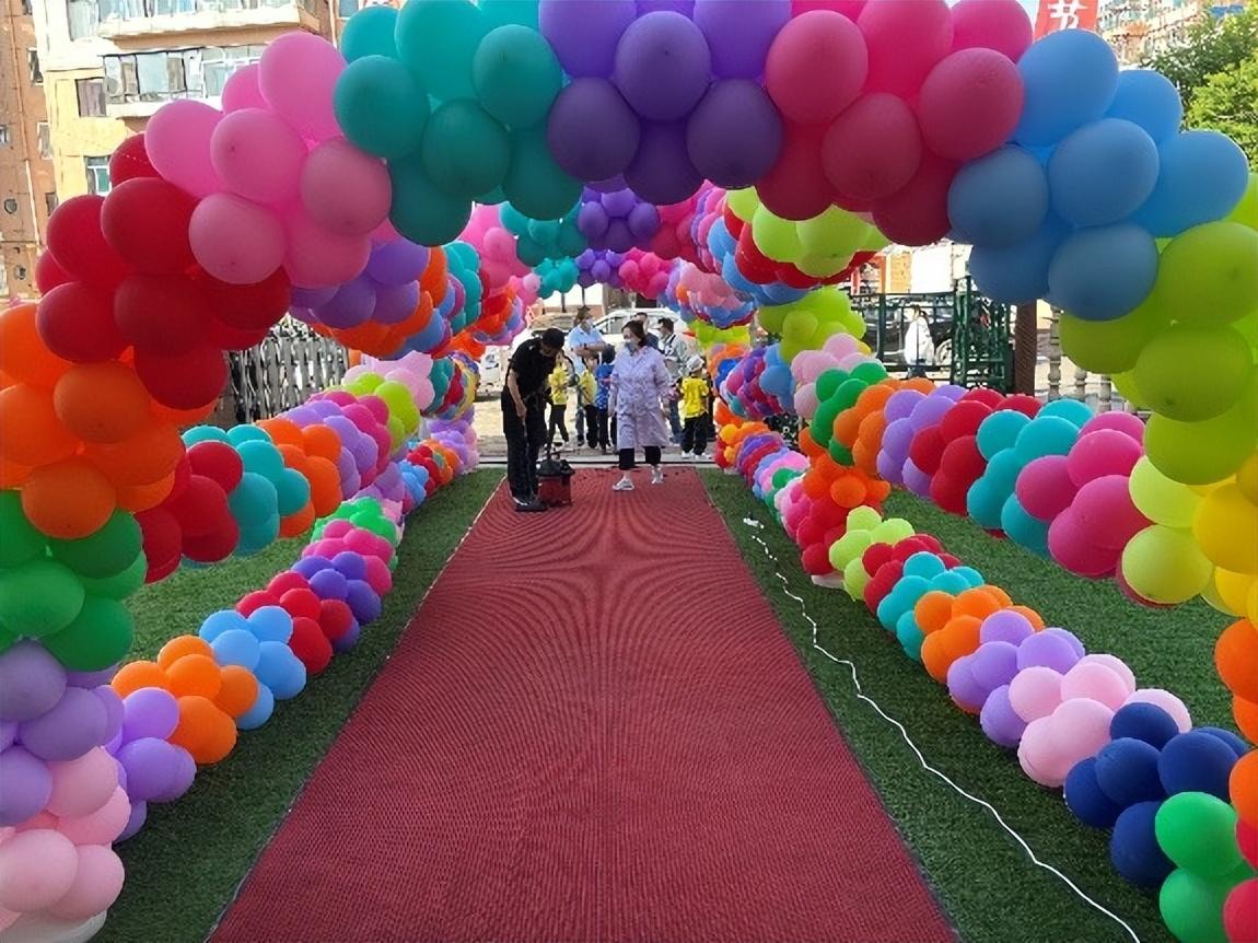 大连港西社区联合港西幼儿园开展创意无限欢乐童年庆六一活动