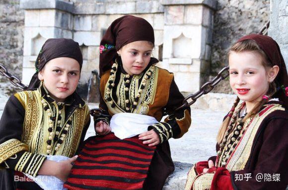 明格列尔人明格列尔人是格鲁吉亚人的支系,世居在格鲁吉亚的阿布哈兹