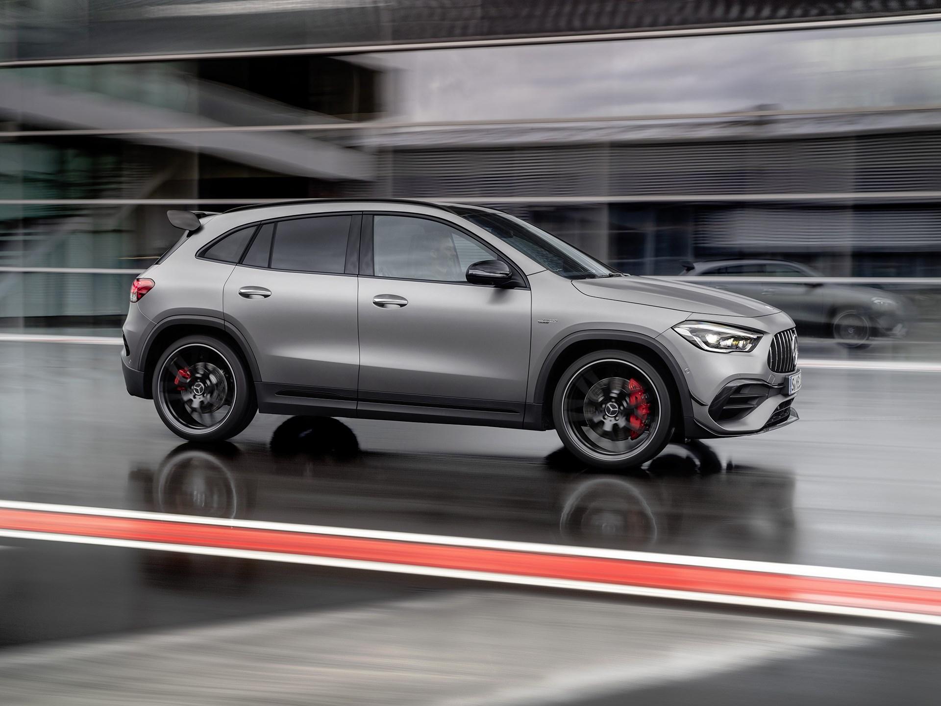 全新amggla45于广州车展公布售5448万