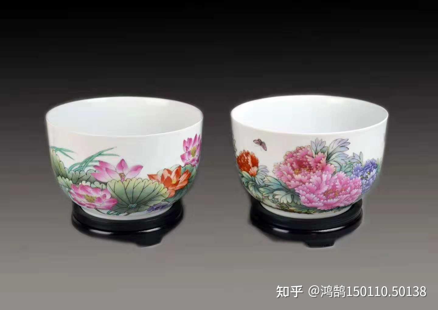 张松茂富贵祥和粉彩对碗采用粉彩工艺画面构图饱满疏密有致