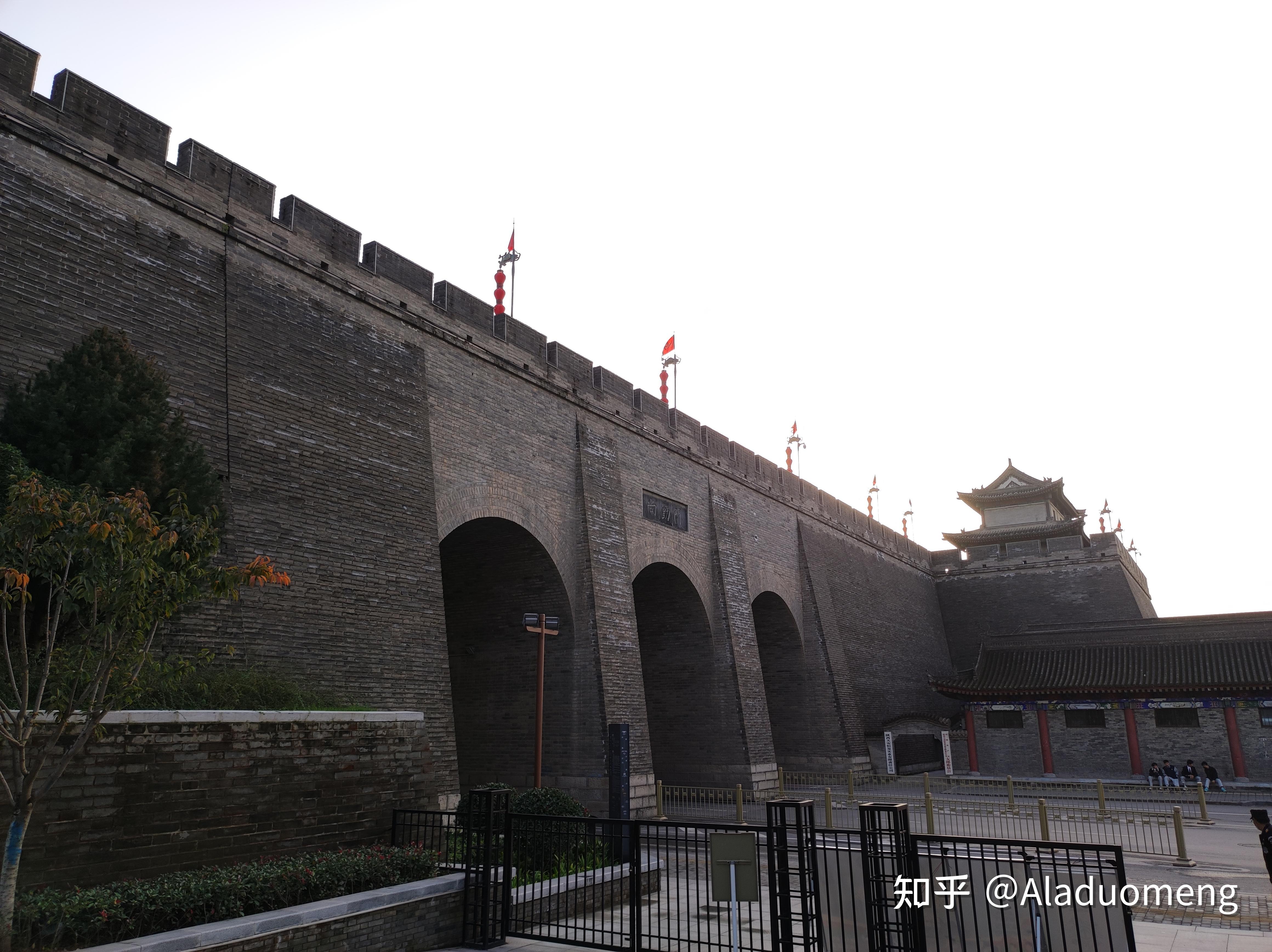 2022西安城墙游玩攻略,城墙共设有8个登城点，分别是...【去哪儿攻略】