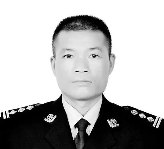 清明祭疫无反顾政法英魂不朽