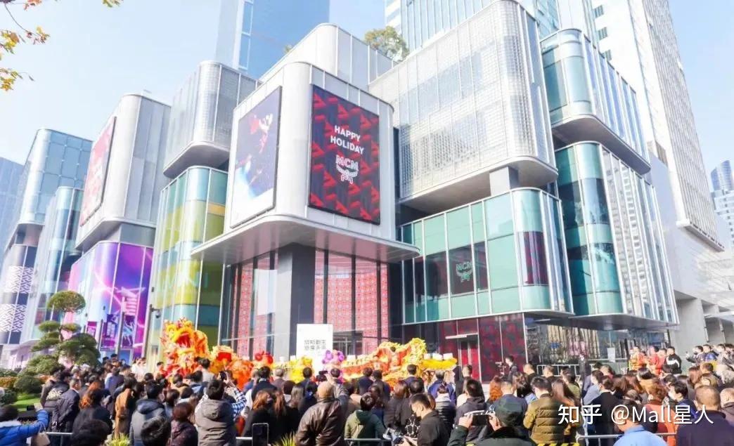 焕颜新生，看中信泰富广场的现在、过去与未来 - 知乎
