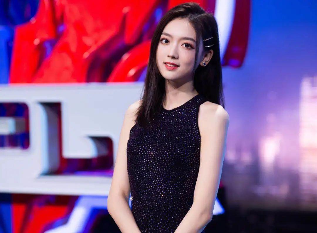 kpl:灵教练终于圆梦,上台bp有模有样,就连导播都给足排面