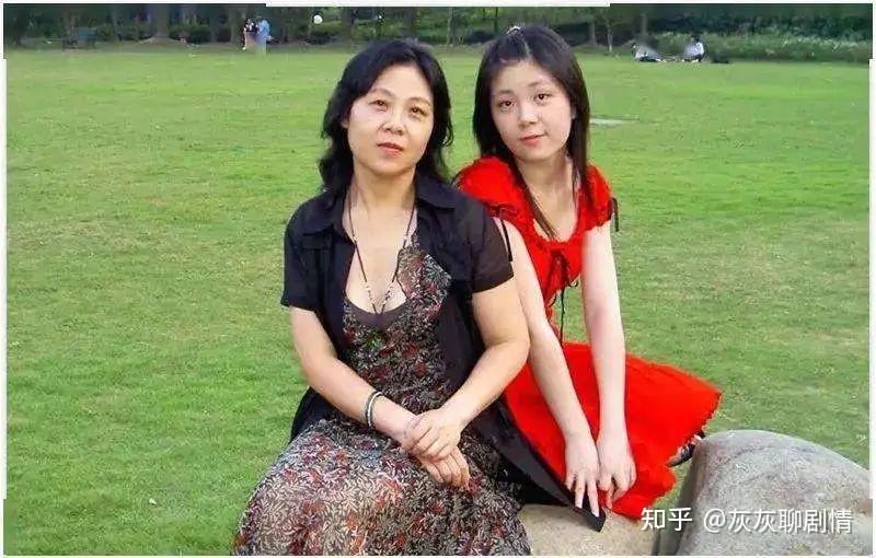 武汉女作家池莉的不谈爱情讲了个什么故事