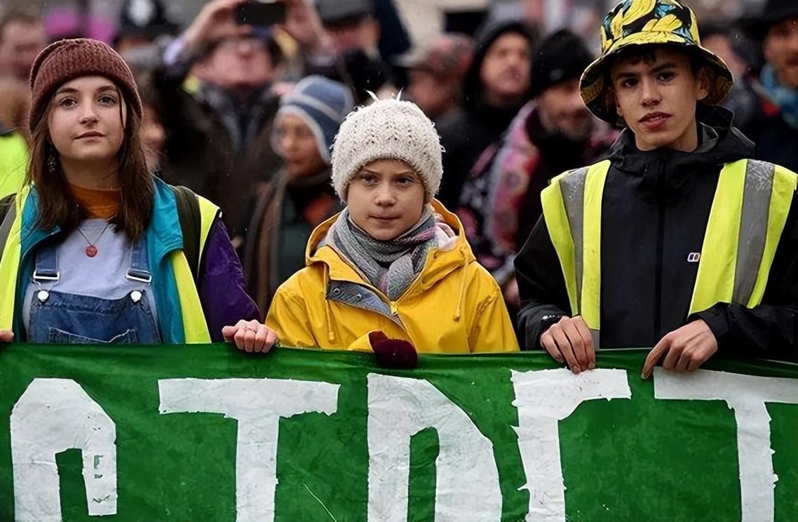 更重要的是别忘了"环保少女"是西方年轻人的偶像,虽然在中国环保少女