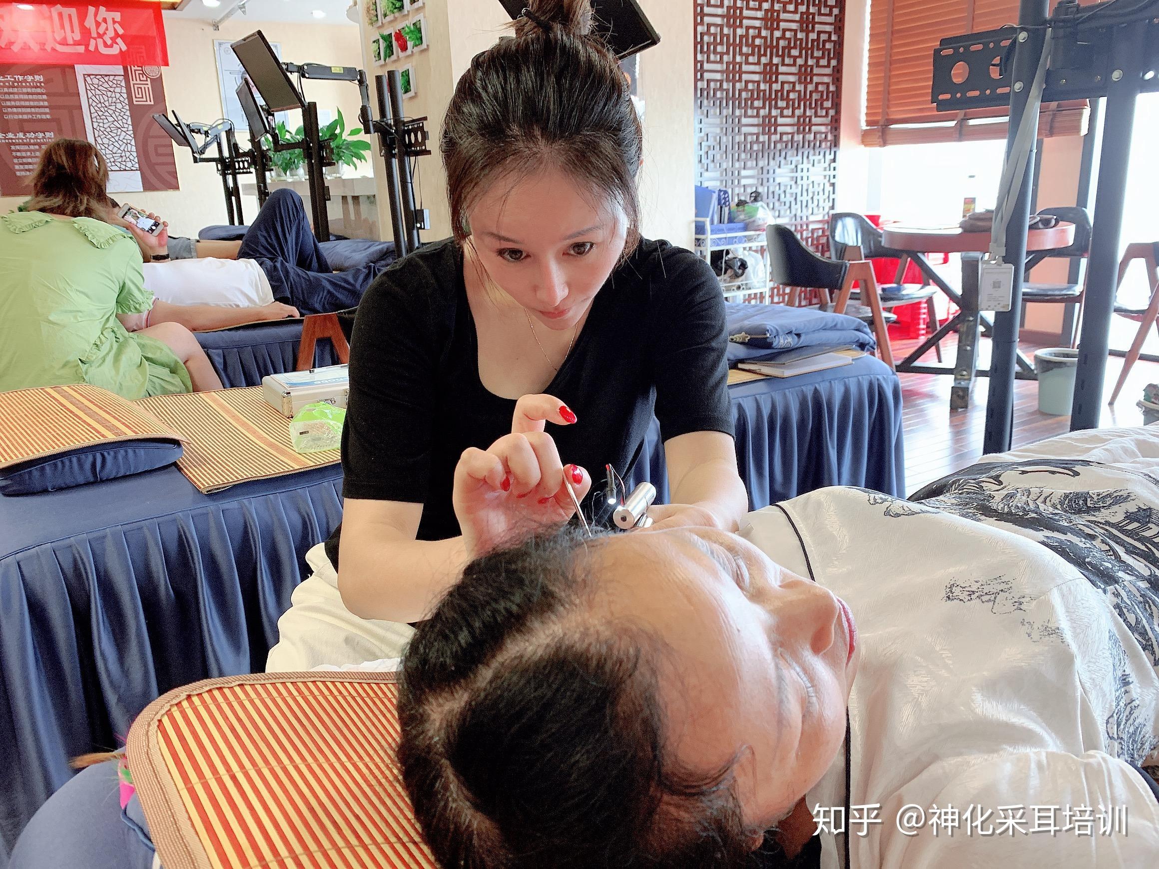 采耳是什么 为什么被称为小舒服