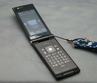 松下 p705iμ,  翻盖,薄,轻,硬,如图