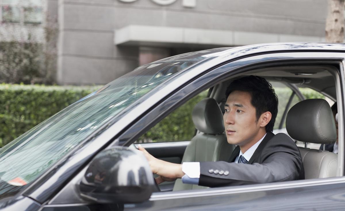 老司机开车技巧新手 v2-989a1b289d7df02138c09c8d96df021a_1440w.jpg?source=172ae18b