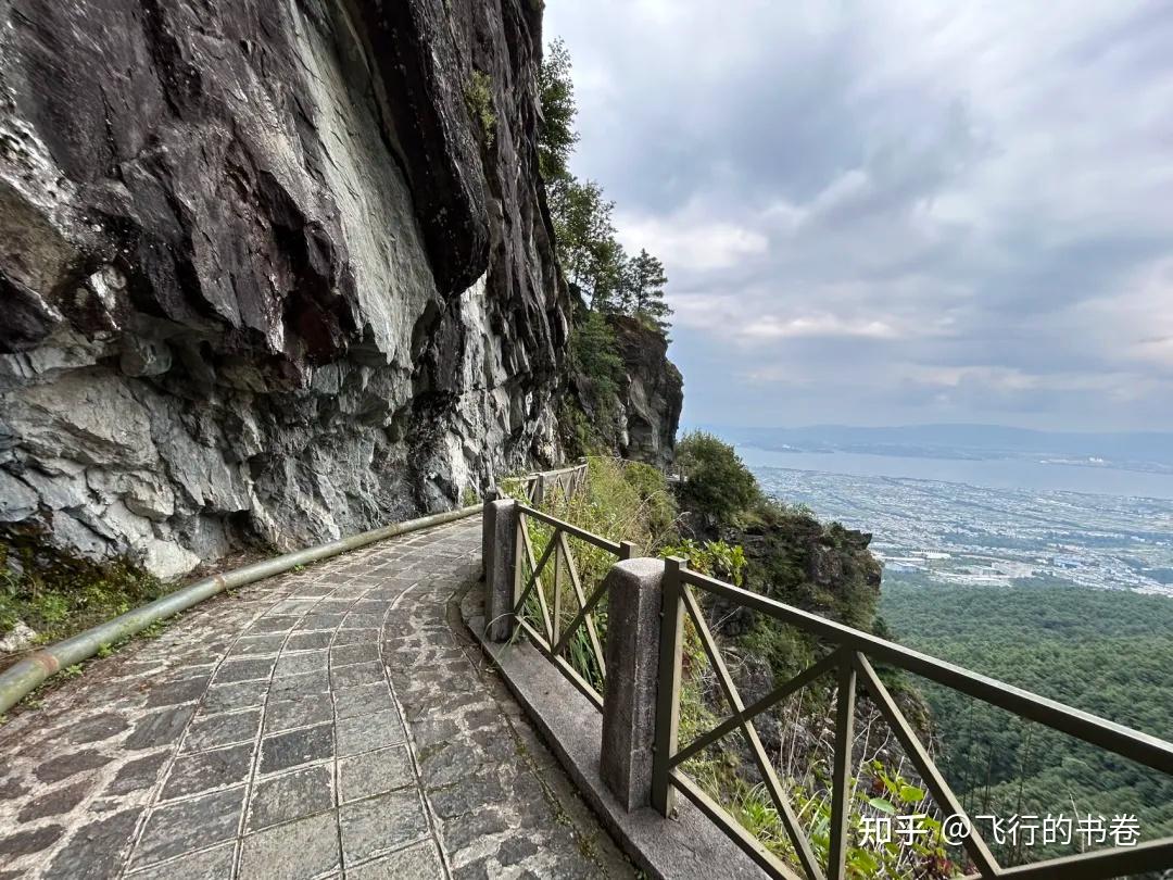 独攀大理苍山(十三):玉带路上,回眸撞见神秘的“苍山守护神” - 知乎